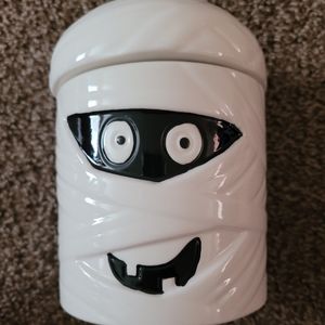 Mummy Canister